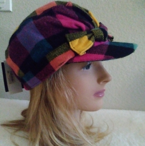 D&Y Women's Hat for Winter - Picture 2 of 8